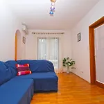 Dvorine 1210
