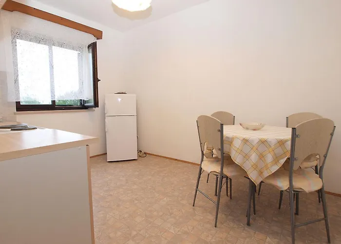 Dvorine 1210 Appartement *