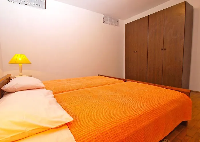 Dvorine 1210 Appartement *