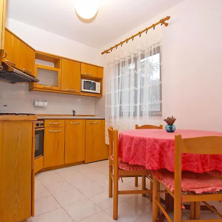 Dvorine 1210 Appartamento Banjole