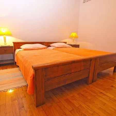 Appartamento Dvorine 1210